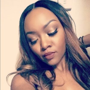 Meet your Posher, Em